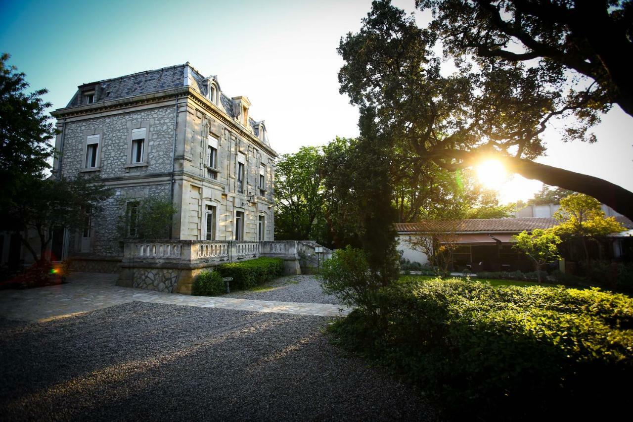 Logis Hotel - Restaurant Residence Les Cedres Villeneuve-lès-Avignon Exterior foto